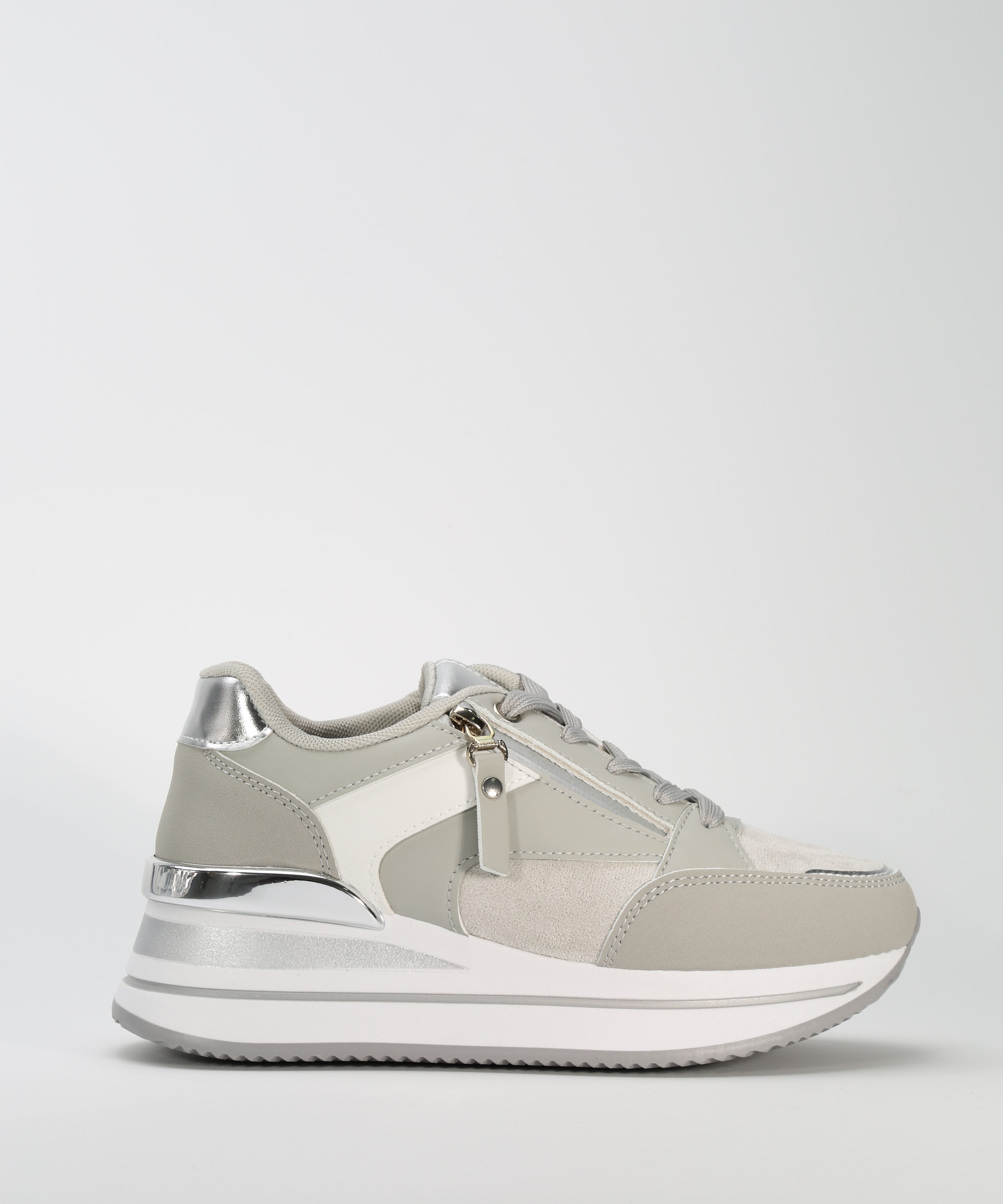 Sabrinas desportivas com fecho image number null